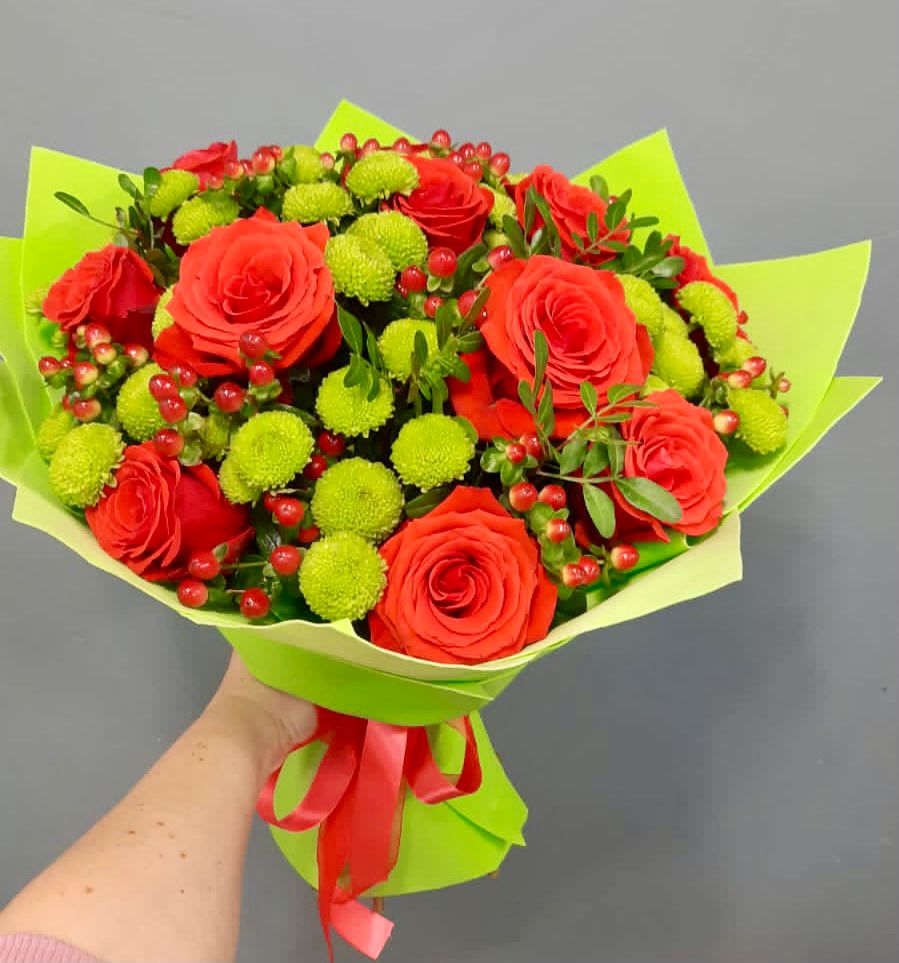 Букет цветов из: Хризантемы и Розы в Инженерный-1