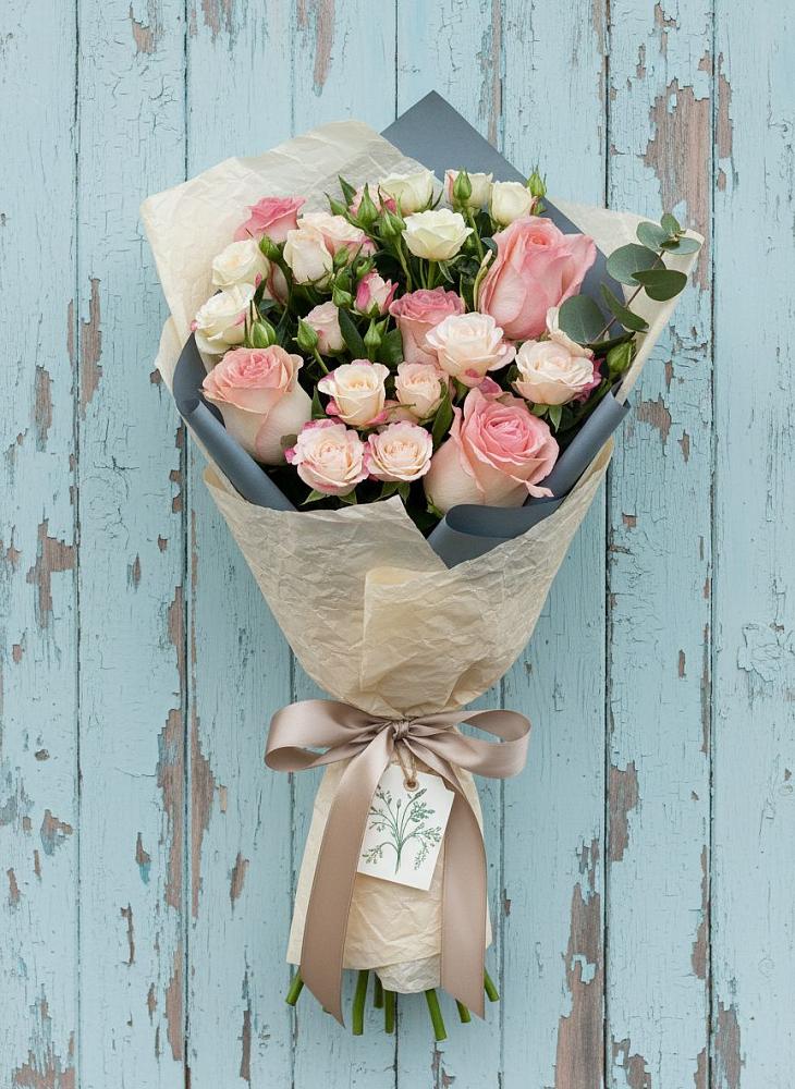 Букет цветов из: Розы в Инженерный-1