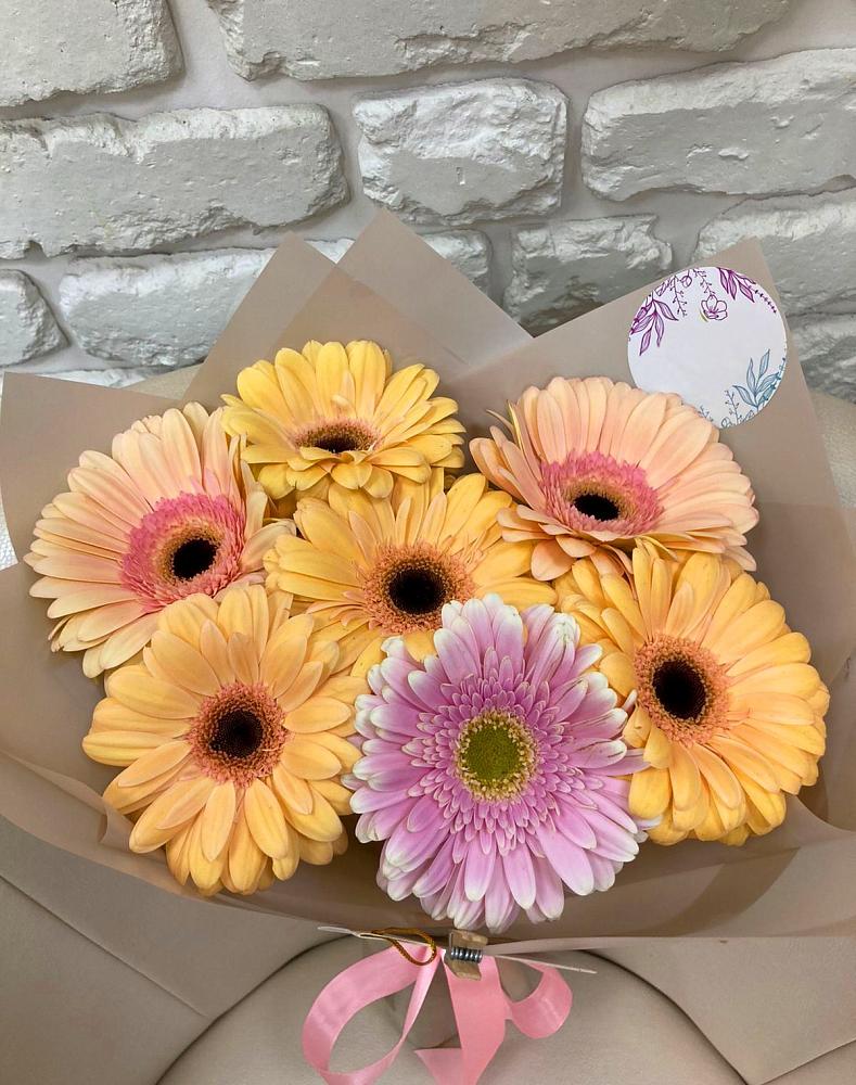 Букет цветов из: Герберы в Инженерный-1