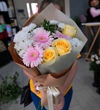 Букет цветов из:  Герберы, Розы и Хризантемы в Инженерный-1