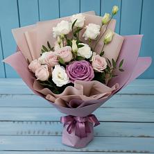 Букет цветов из:  Розы и Лизиантусы в Инженерный-1