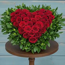 Цветочная композиция из Розы в виде сердца в Инженерный-1