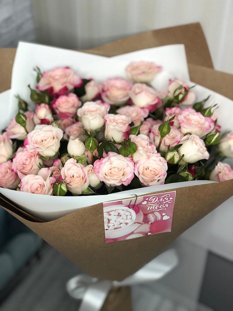 Букет цветов из: Розы в Инженерный-1