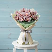 Букет цветов из:  Орхидеи и Розы в Инженерный-1