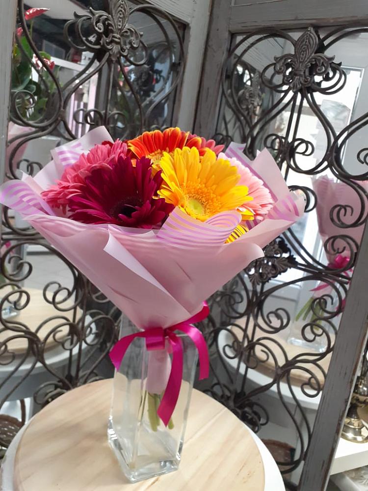 Букет цветов из: Герберы в Инженерный-1