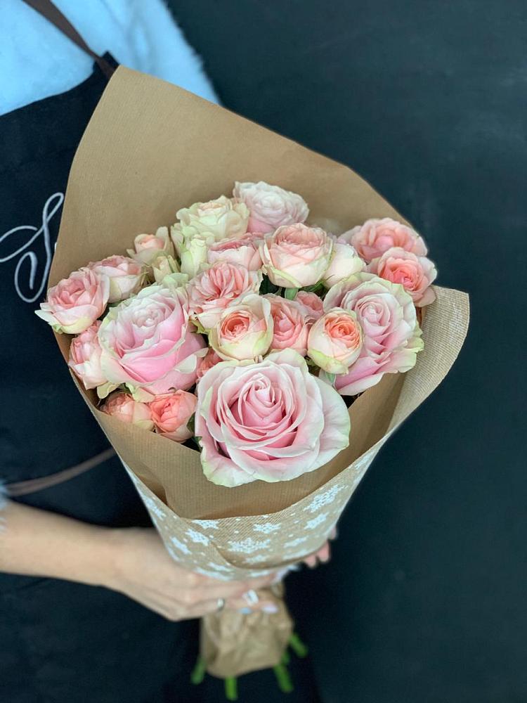 Букет цветов из: Хризантемы и Розы в Инженерный-1