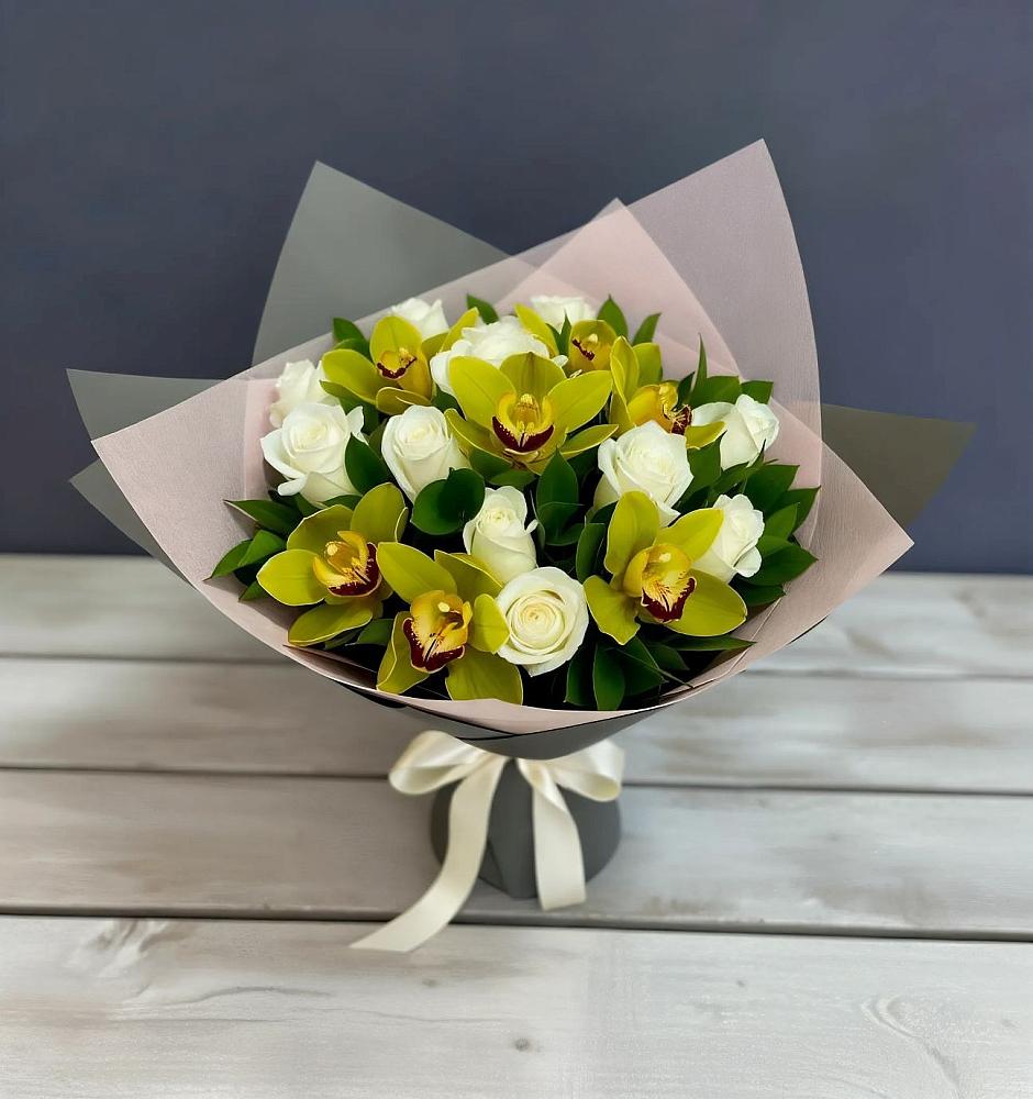 Букет цветов из: Орхидеи и Розы в Инженерный-1