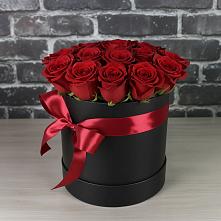 Цветочная композиция из Розы в шляпной коробке в Инженерный-1