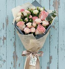 Букет цветов из:  Розы в Инженерный-1