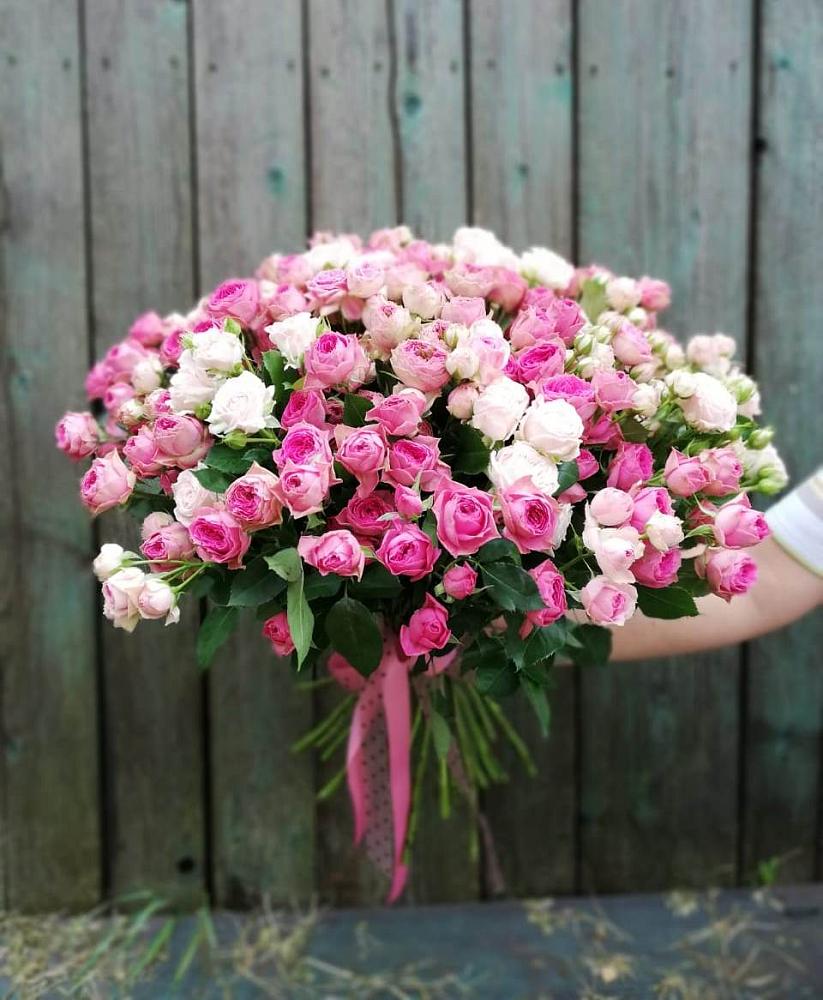 Букет Розовые кустовые розы Натали и Лав Лидия в Инженерный-1