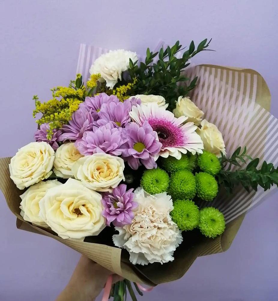 Букет цветов из: Хризантемы, Розы, Гвоздики и Герберы в Инженерный-1