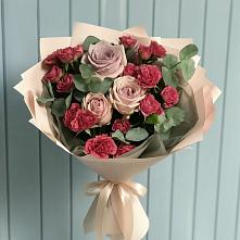 Букет цветов из:  Гвоздики и Розы в Инженерный-1