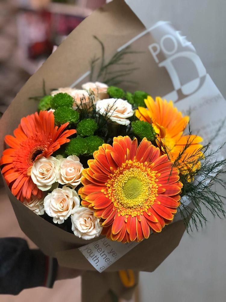 Букет цветов из: Герберы, Хризантемы и Розы в Инженерный-1