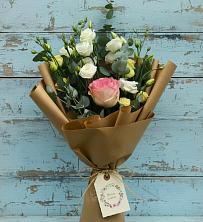 Букет цветов из:  Розы и Лизиантусы в Инженерный-1