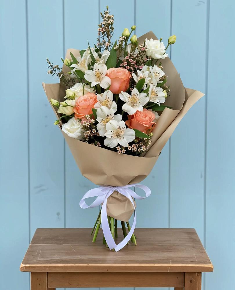 Букет цветов из: Альстромерии, Лизиантусы, Розы и Хризантемы в Инженерный-1