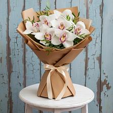 Букет цветов из:  Орхидеи и Розы в Инженерный-1