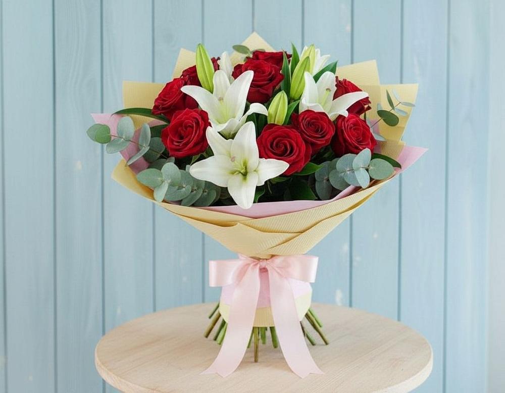 Букет цветов из: Лилии и Розы в Инженерный-1